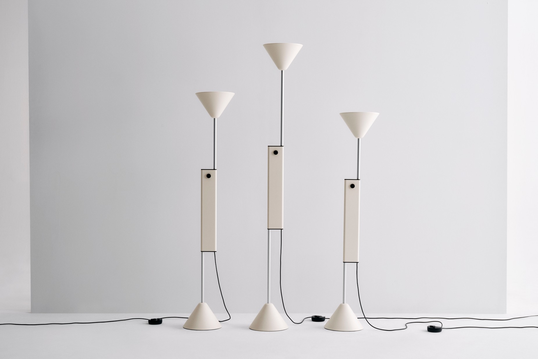 Twist Floor Lamp - Cream White - Image 15
